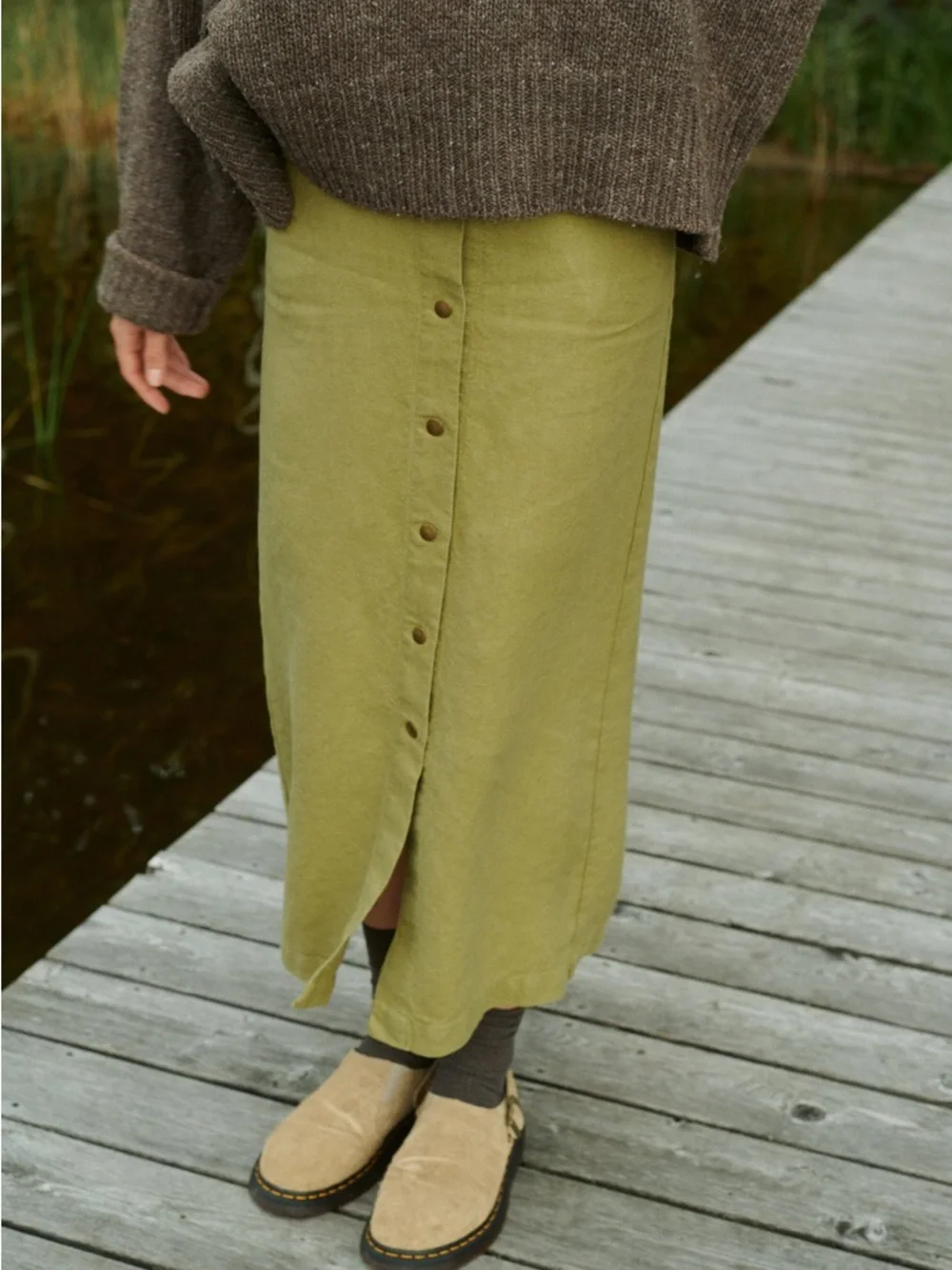Linenfox Heidi Linenfox skirt in heavy linen olive green - Picture 3 of 8